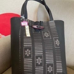 トートバッグ　着物リメイク　黒　サクラ柄　和装にも、普段使いにも◎