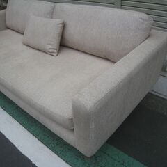 A&W Fine Furniture ソファー 3人掛け Hong Kong 海外 60万円で購入 中古品 近く無料配送の画像