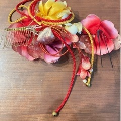 【10000円相当】花飾り　髪飾り　ヘアアクセサリー　成人式　七五三　披露宴　振袖　浴衣　ヘッドドレス　ヘアピン　かんざしの画像