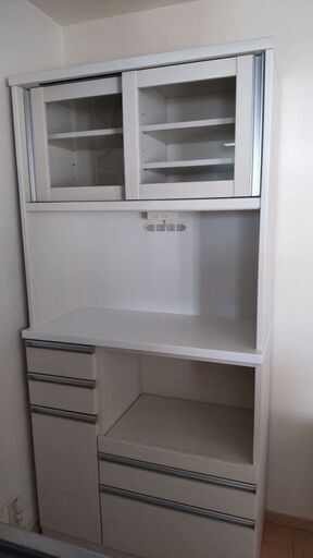 食器棚