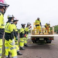 全国で住込勤務！日給1.1万円～最大2.1万円以上！他全国出張案件多数！【警備・誘導・規制】の画像