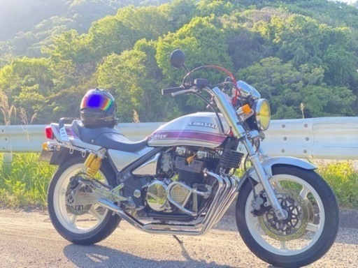 カワサキ  ゼファー 400 カスタム多数！