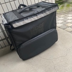 ウーバーイーツ　配達バッグ