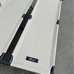 お引取り限定 美品 FIELDOOR アウトドアコット キャンプベッド ベンチ 2個セット カーキの画像