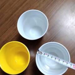 プラスチックのコップ(3個)の画像