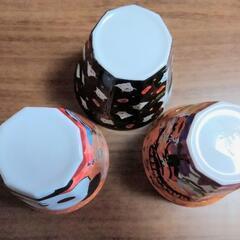 プラスチックのコップ(3個)の画像