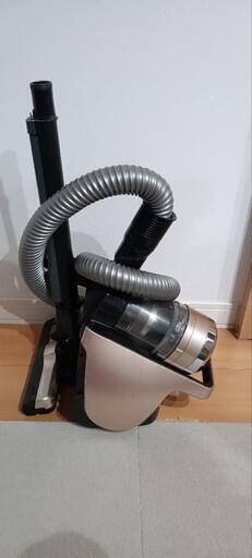 東芝　サイクロン掃除機　VC-JS4000　ジャンク品