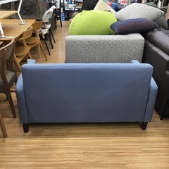 コンパクト2人掛けソファー サンコウ ライトブルーを紹介します