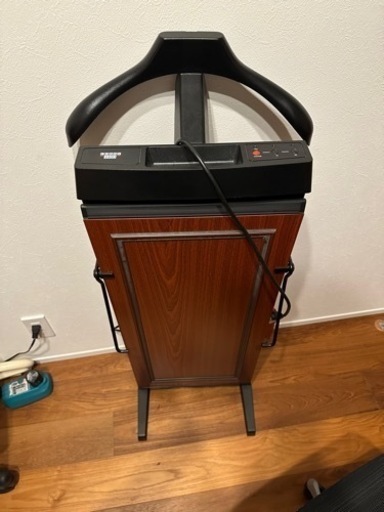 ズボンプレッサー CORBY 4400