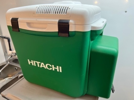 HITACHI コードレス　冷温庫