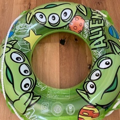 浮き輪の画像