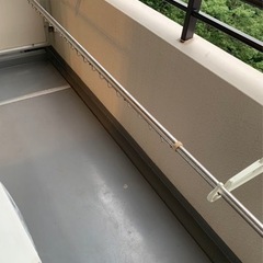 物干し竿と室内干し用突っ張り棒