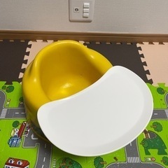 バンボ　机あり