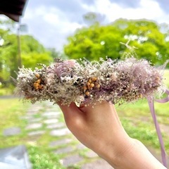 小花とスモークツリーの花かんむり　赤ちゃんから大人までフリーサイズの画像