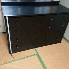 引き取り限定  鏡付きチェストの画像