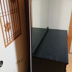 引き取り限定  鏡付きチェストの画像