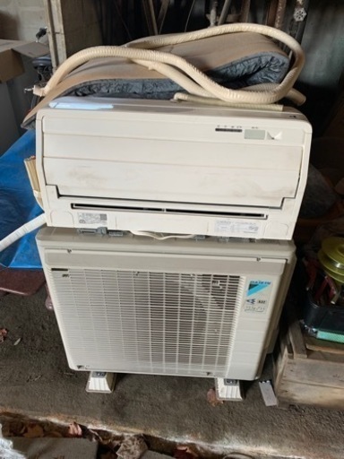 ダイキンエアコン200v4キロタイプ