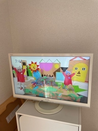 シャープ製　テレビ　26型