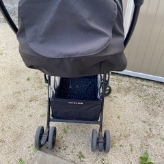 美品　ベビーカーの画像