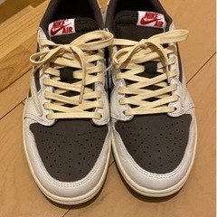 Travis Scott × Nike Air Jordan 1 Low OG SP "Reverse Mocha/Sail and Ridgerock"トラヴィス・スコット × ナイキ エアジョーダン1 ロー OG SP "リバース モカ/セイル アンド リッジロック の画像