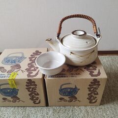 土びんむし（きゅうす、おちょこ）、２セット