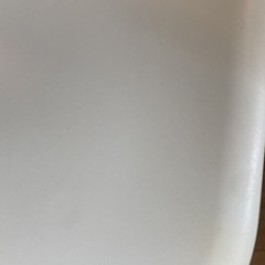 素晴らしいコンディションのダイニングチェア。 小傷あり。 ピック...