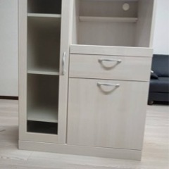 美品！小さめ食器棚でも何でも使えます！