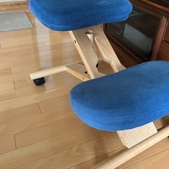 バランスチェア キャスター 付きの画像