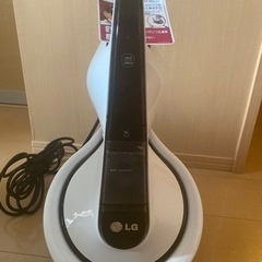 中古お得な美品　LG ふとんパンチクリーナー　2013年グッドデザイン賞の画像