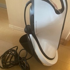 中古お得な美品　LG ふとんパンチクリーナー　2013年グッドデザイン賞の画像