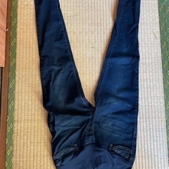 マタニティデニムパンツの画像