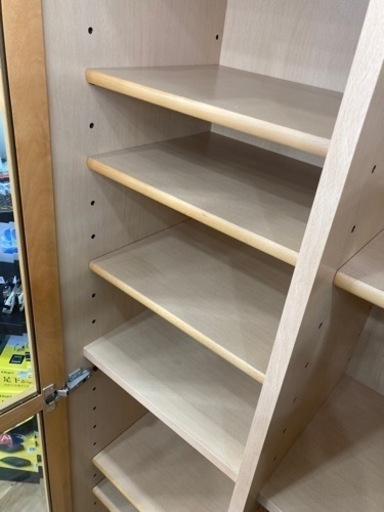 【トレファク高槻店】取りに来れる方限定！おしゃれなガラス扉書棚です！！