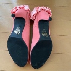 未使用パンプス23センチの画像