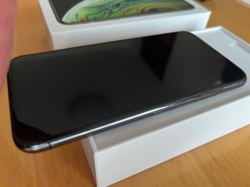 iPhone XS 64GB SIMフリー