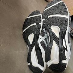 アシックス　シューズの画像