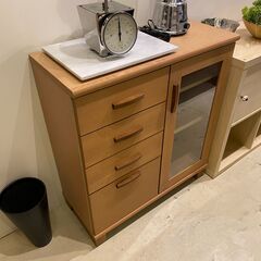 宇都宮でオシャレな家具を探すなら『オトワリバース！』キャビネット W800 キッチン収納 収納棚 食器棚 ナチュラル 中古品