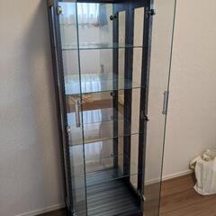 ガラスショーケースの画像