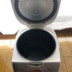 2017年製 炊飯器 定価より半額！の画像