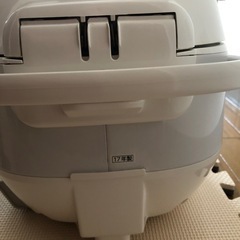 2017年製 炊飯器 定価より半額！の画像