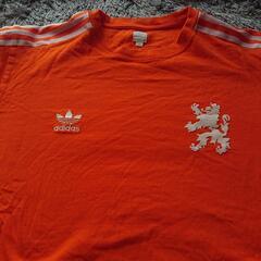アディダス  オランダ代表Tシャツの画像
