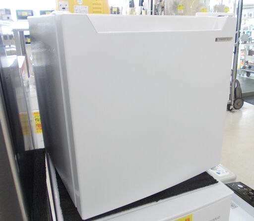 YAMADA　1ドア冷蔵庫　直冷式　46L   2021年製　YRZ-CO5H1