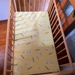 ベビーベッド 木製 キャスター付きの画像