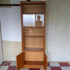 食器棚の画像