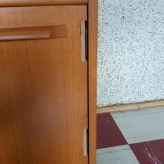 食器棚の画像