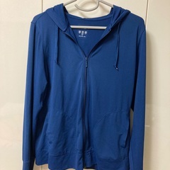 ユニクロ エアリズムUVカットメッシュパーカー  レディース