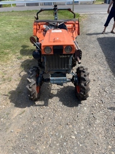中古　クボタトラクター