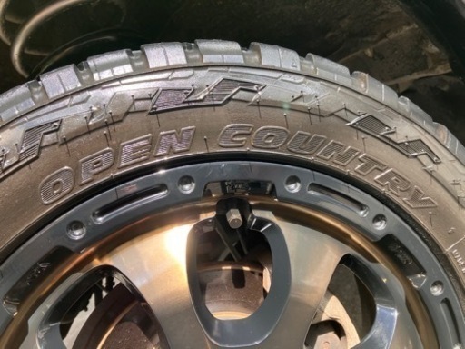 MAD CROSS & OPEN COUNTRY