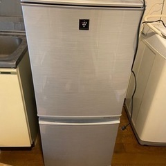 冷蔵庫137L