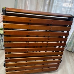 折りたたみ式シングルベッド
