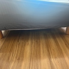脚付き 高反発セミダブルベッドの画像